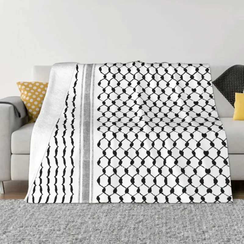 Palestinian Hatta Kufiya Folk Pattern Blankets Coral Fleece Plush Palestine Arabic Keffiyeh Throw Blanket for Bed Car Rug Piece Y240730