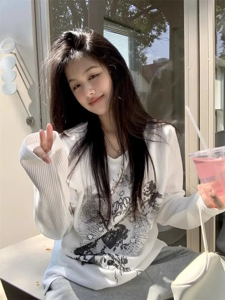 T Shirts Long Sleeve Print Aesthetics Spring Autumn Tops for Women Casual Loose All Match Y2k Harajuku Vintage Clothing 240806