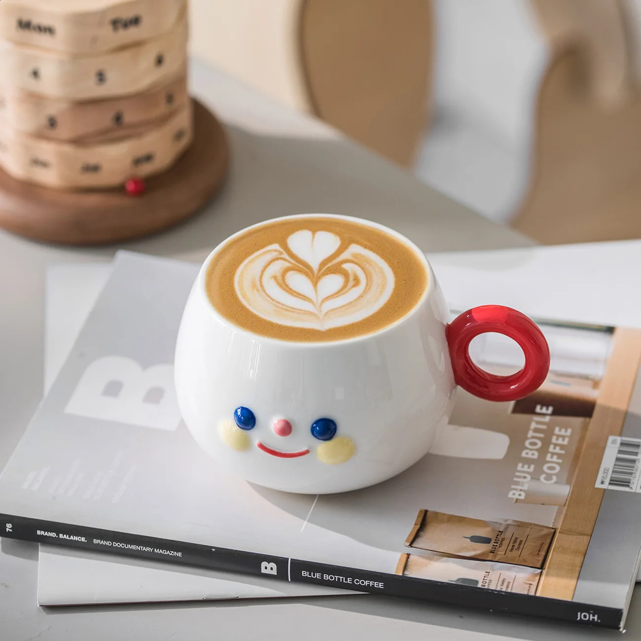 Creative Cute Smiling Face Round Mug With Handle Home Simple Ceramic Water Cup Coffee Milk Cup Couple Girlfriend Cup Small Gift 240730