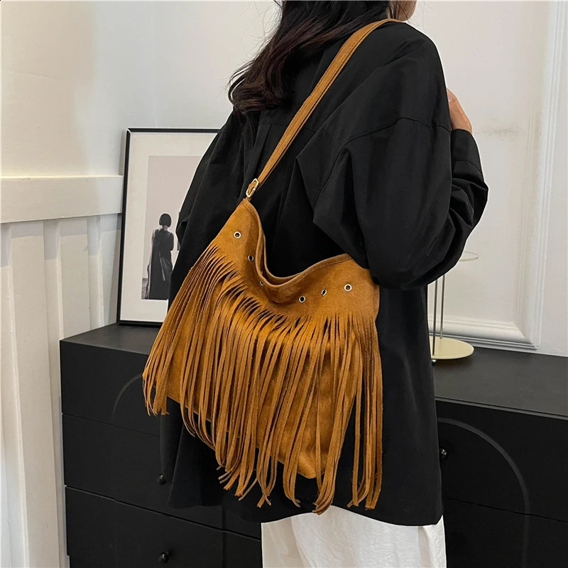 Women Vintage Messenger Bag Solid Color Suede Leather Retro Tote Handbag Adjustable Strap Fringe Satchel Bag Female Shopping Bag 241228