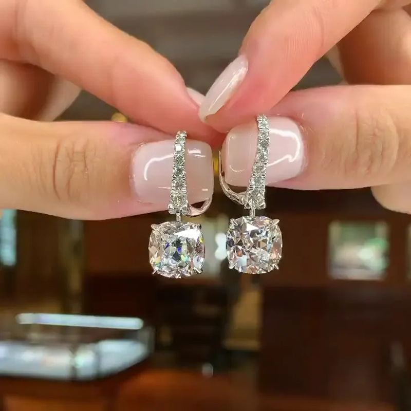 2024 Women's Fashion Dangle Earrings Elegant Luxury Jewelry 925 Sterling Silver Cushion Shape 5A Cubic Zircon CZ Diamond Party Niche OL Women Dro
