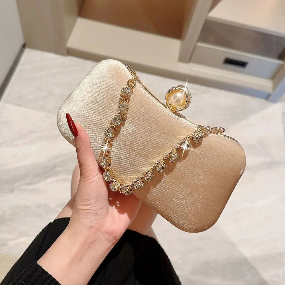Gold Velvet Evening Bag Fashion French Vintage Pearl Chain Shoulder Bags Banquet Clutch Wedding Party 240813