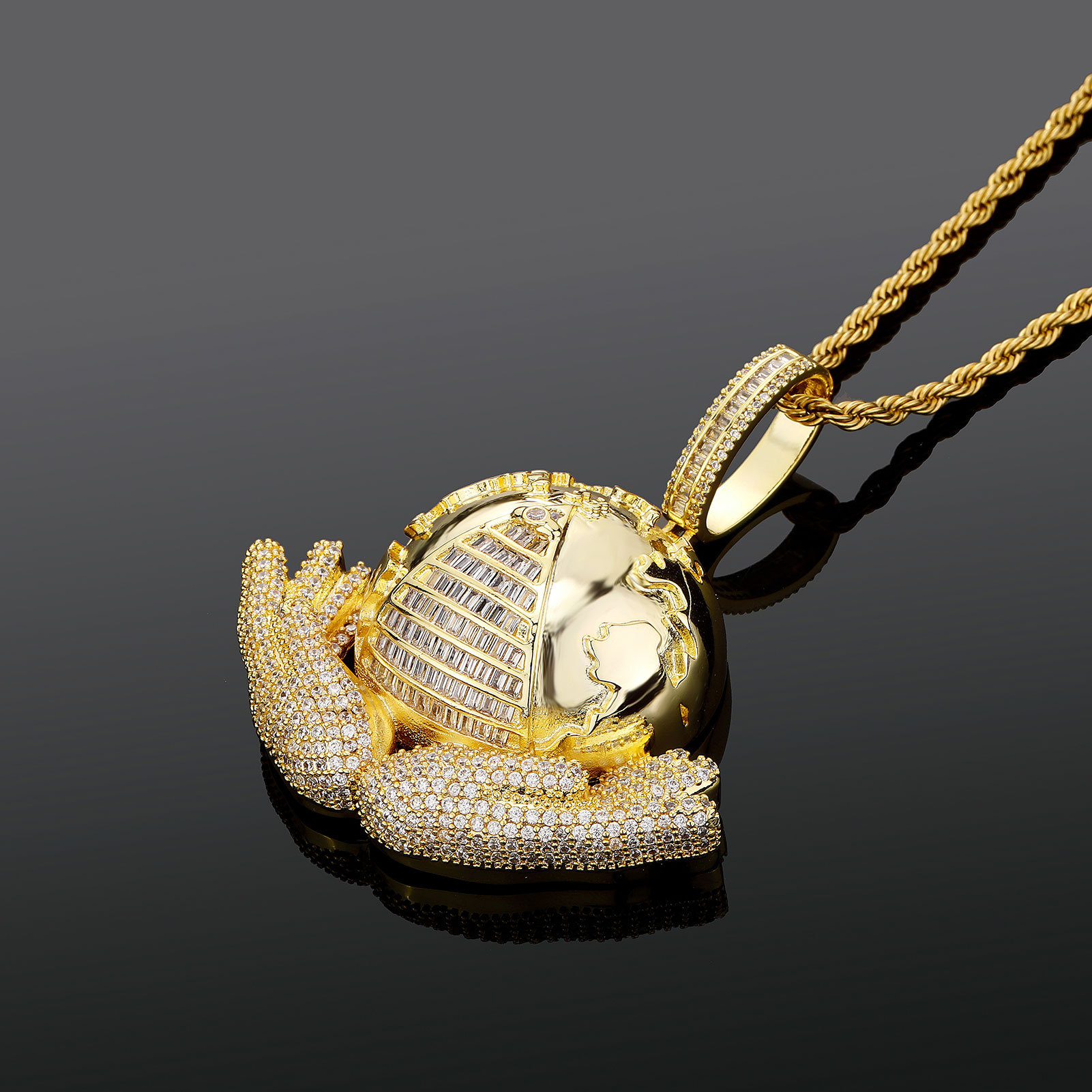 Hold The Earth in Your Hands Pendant Jewelry Men's Necklace 14k Gold with Rope Chain