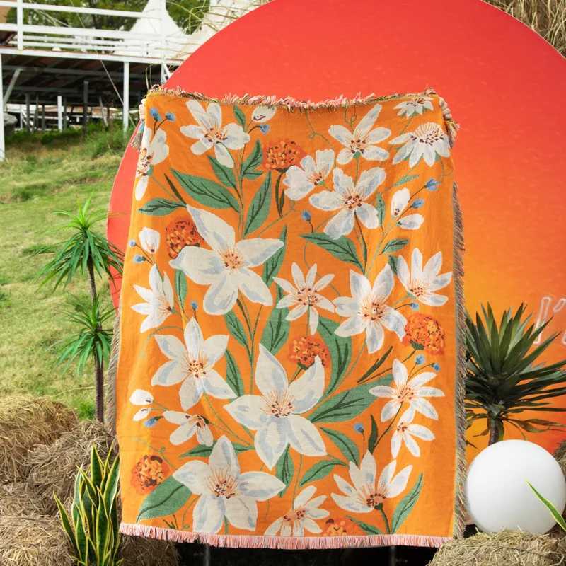 Boho Floral Beach Picnic Outdoor Camping Blanket Nordic Plaid Blankets for Beds Sofa Mats Travel Rug for Summer Tapestry Tassels Y240730