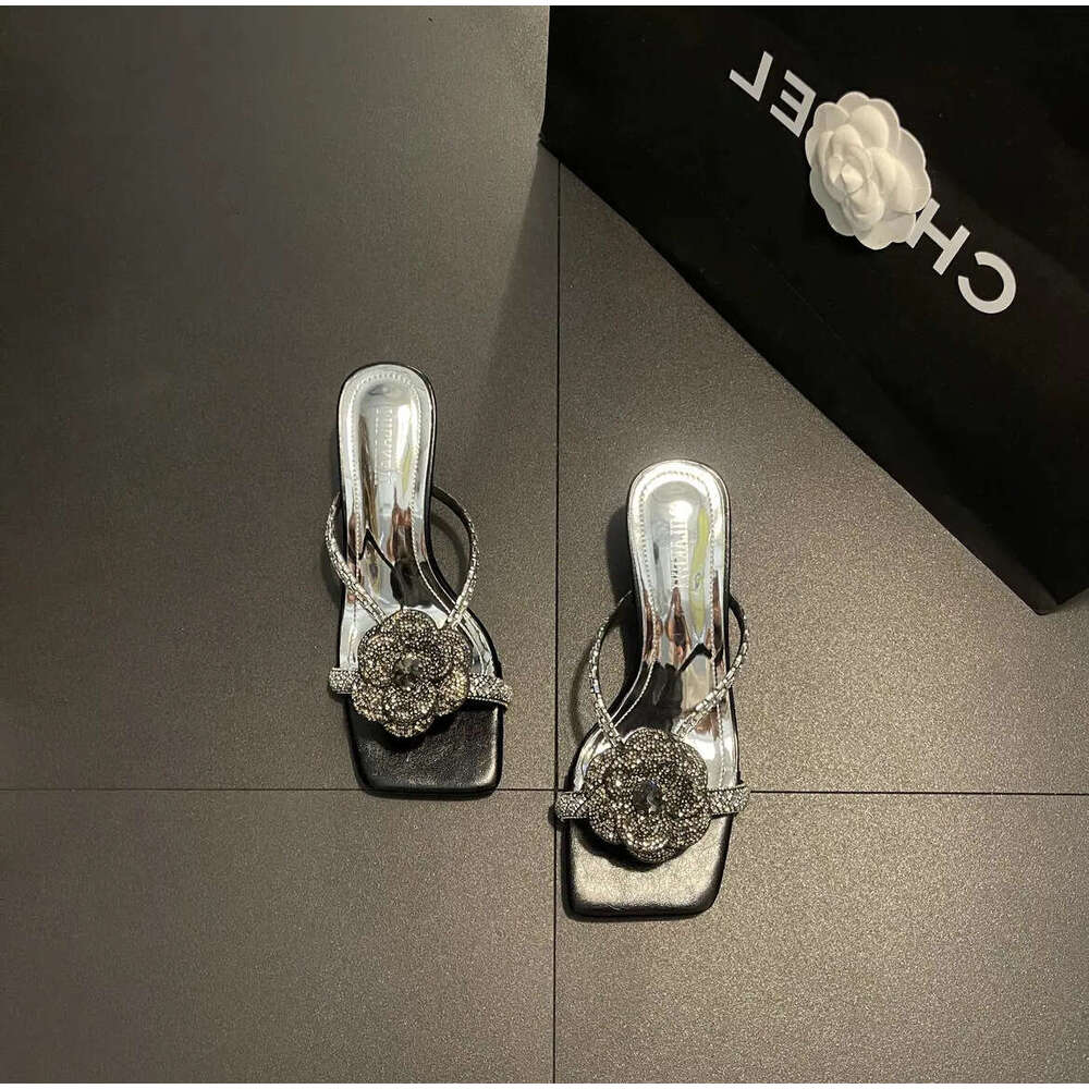 Beautiful crystal high heels women's 2024 new rhinestone camellia flip flops high heels summer skirt wear high heels size