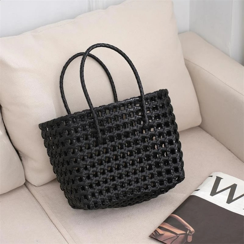Womens Woven Hollow Out Bags Vegetable Basket Summer Fashion PVC Handbag Hand Bag Patchwork Striped Tote Beach 240730