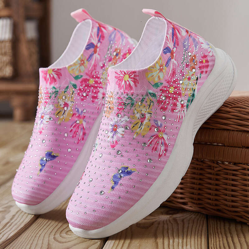 Summer Versatile Women's Shoes Soft Sole Colorful Printing Breathable Comfortable Suitable Fashion Walking shoes Triple White Free shipping size
