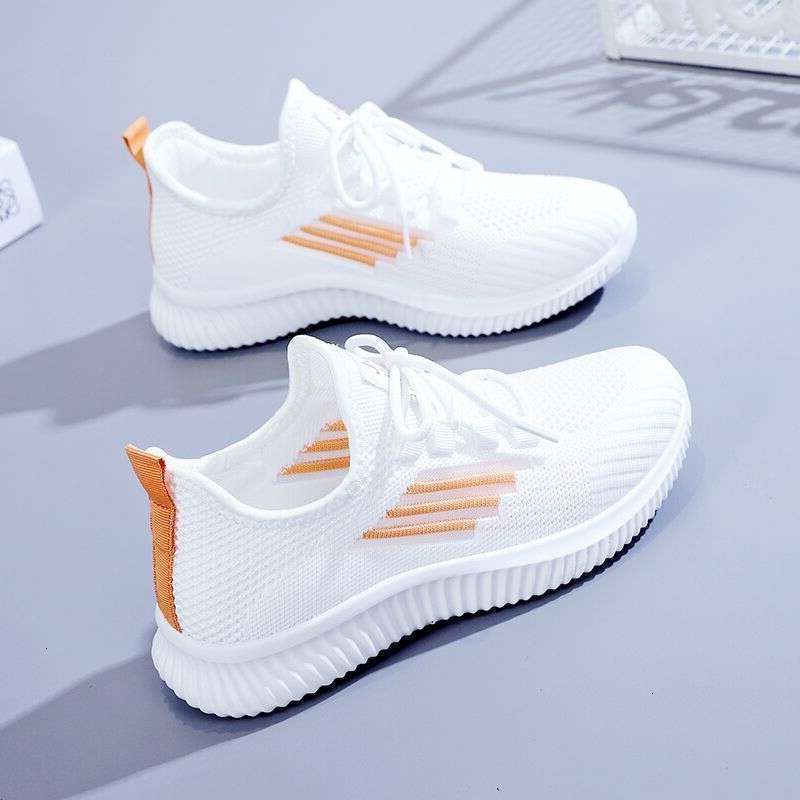 2024 Women's white casual summer breathable sports women's lightweight and comfortable soft soled mesh shoes