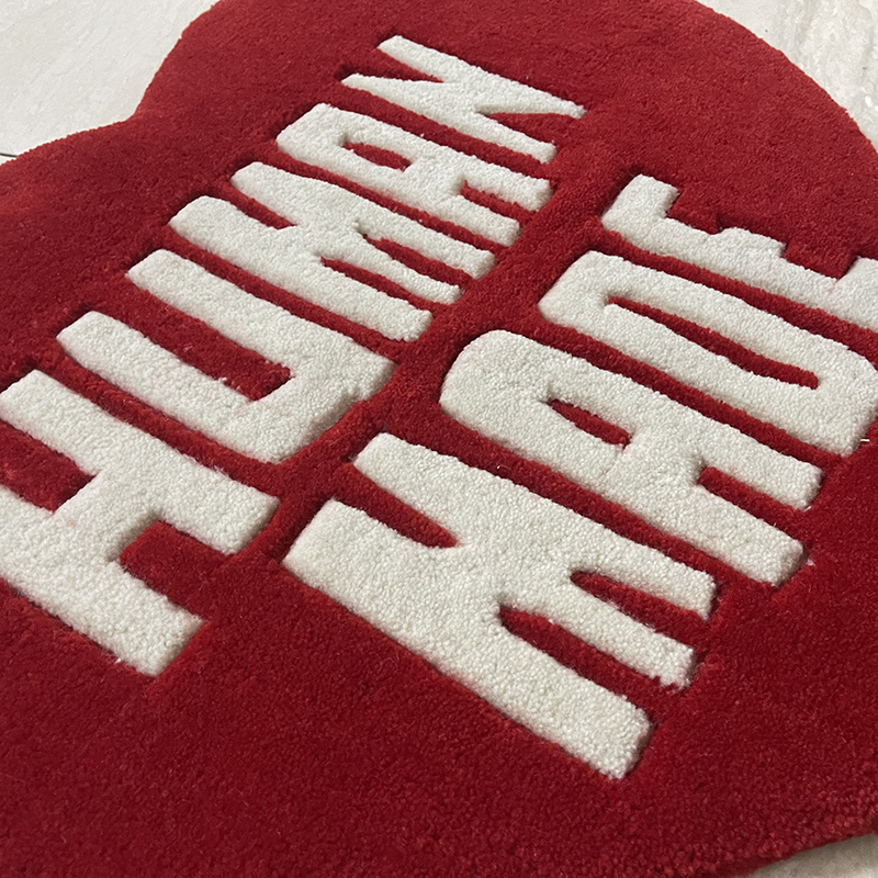 Home Furnishings Artistic Carpet Human Made Heart Classic Logo Area Rug Hypebeast Kidsroom Bedroom Playroom 3D Handmade Acrylic Yarn Trending Floor Ma