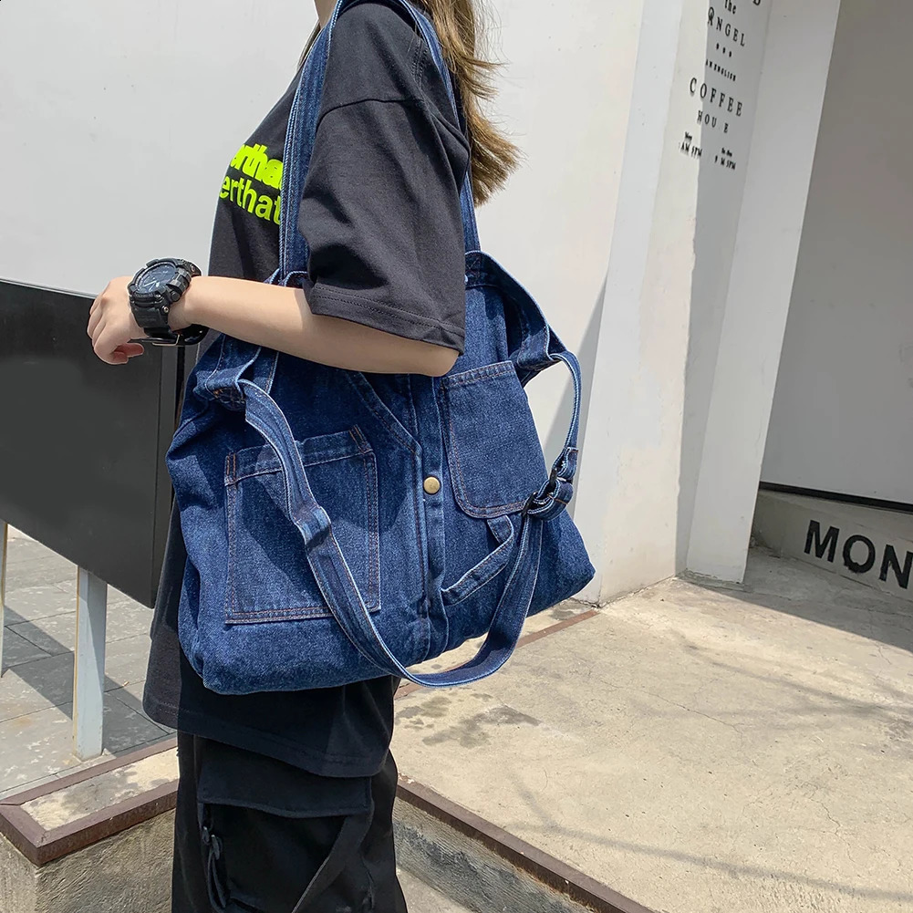 Retro messenger bag denim fashionable shoulder large capacity handbag retro travel 240731