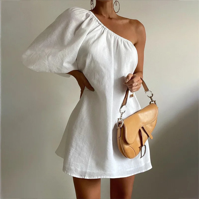 Cotton and linen irregular short diagonal collar dress loose diagonal shoulder slimming dress temperature commuting laminated dress 240729