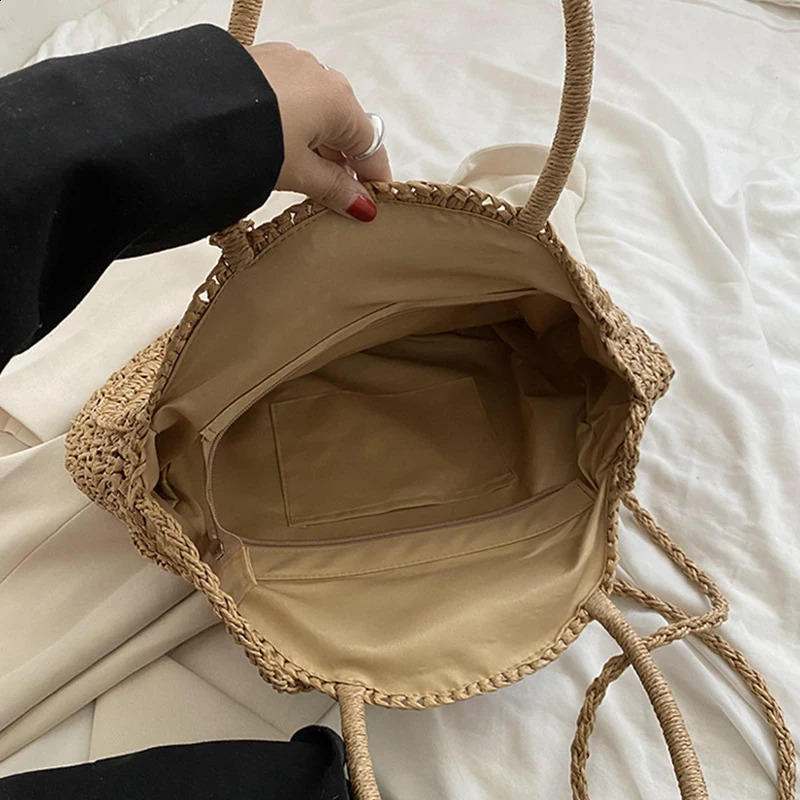 Fashion Straw Shoulder Bags for Women Round Rattan Handmade Woven Beach Bag Female Travel Large Capacity Shopper Tote Handbags 240821