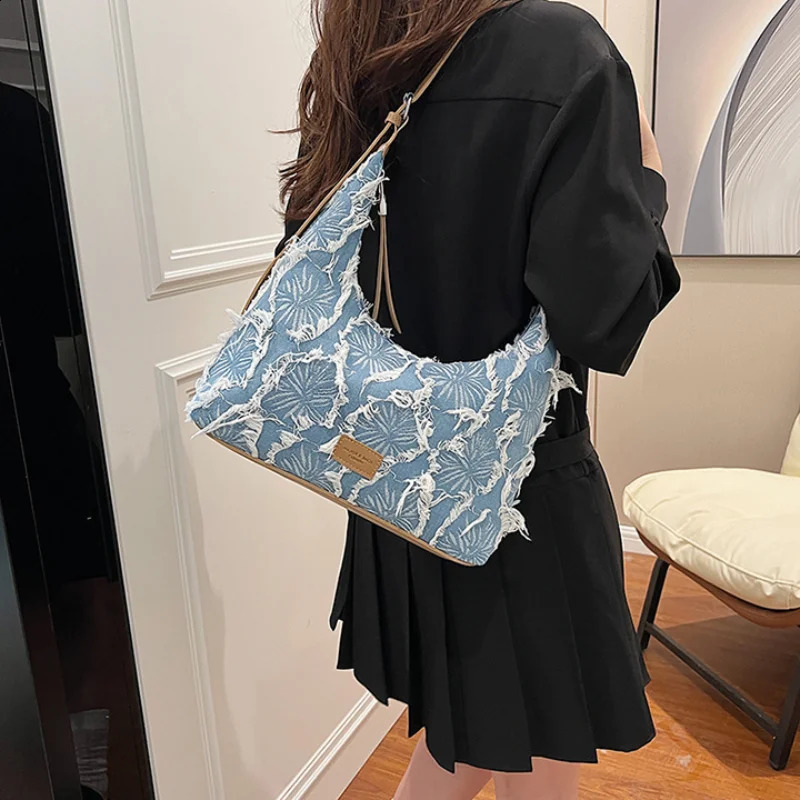 Denim Elegant Women Shoulder Bag Large Capacity Crossbody Bag Fashion Lady Versatile Travel Blue Hobo Handle Bag 240731