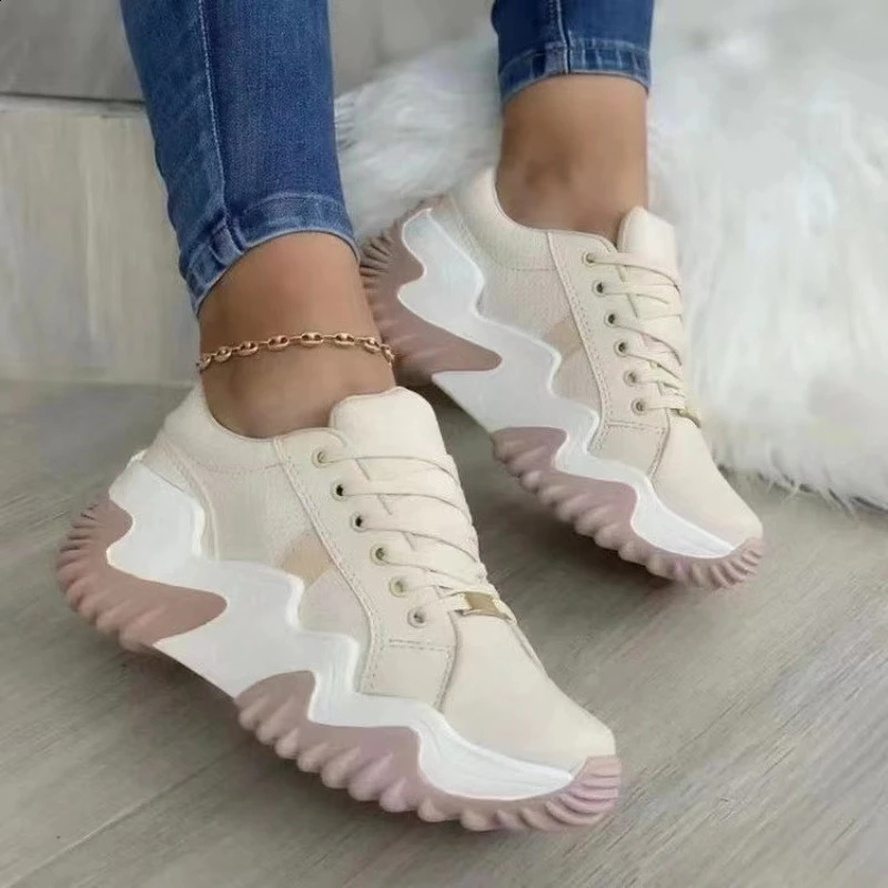 Fashion Tennis High Top Canvas Shoe Sneakers Women Lace-Up Breathable Running Autumn Girls Platform Vulcanized Shoes 240612