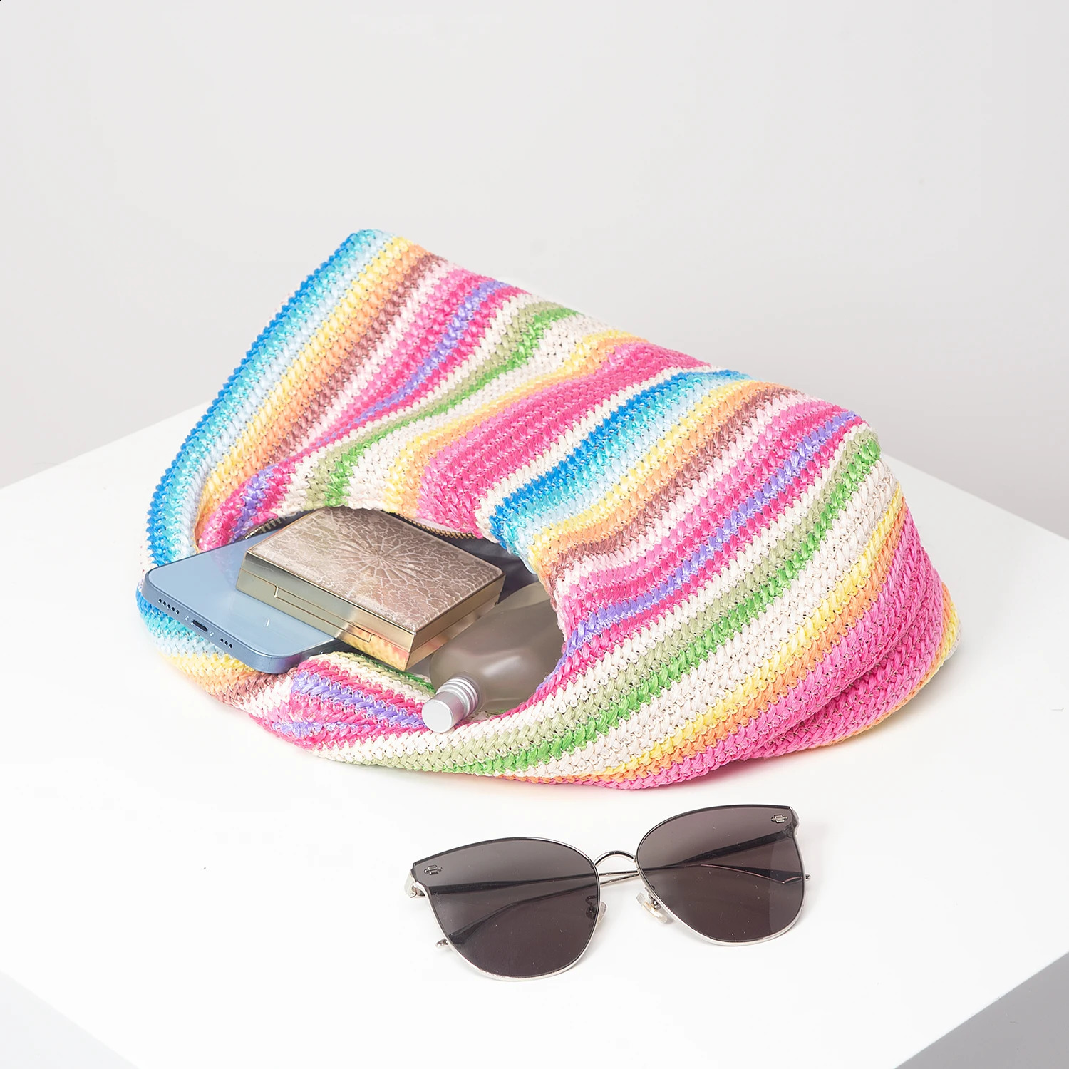 Vintage woven handbag simple bag beach wind rainbow bag holiday casual straw purse random pattern 240730