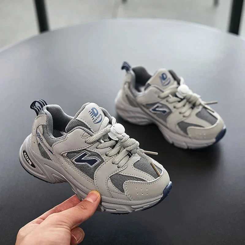 Todder boys tennis shoes spring and autumn childrens leather boots sports shoes white boys and girls outdoor shoes mixed colors student shoes X250409