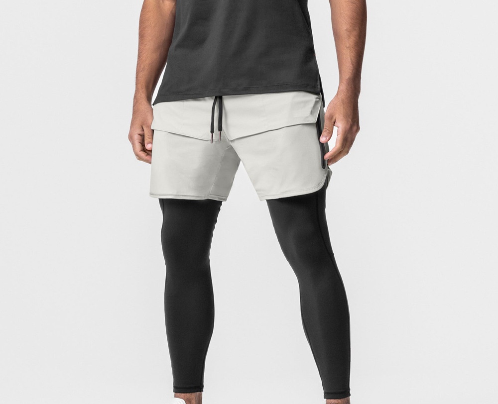 2025-- Men Sports Shorts Quick Drying Breathable Quarter Shorts Outdoor Running Training Fitness Cloth