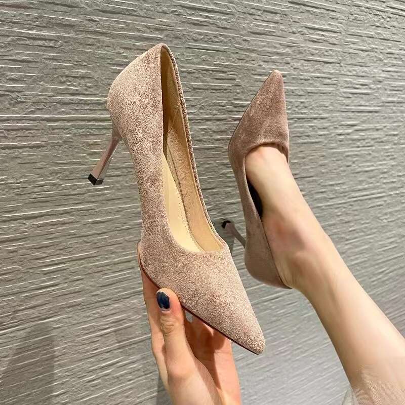 2024S 2024 New Fine Suede Professional Work Women's Students Ceremonial High Heels New Female Pointed Head Middle Heel Single Shoes Black