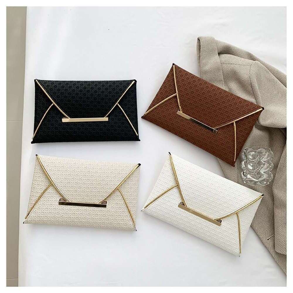 2025 Designer New Design 2024 3 Women Small Envelope Shaped Bag Exquisite Casual Minimalist style Free shipping size