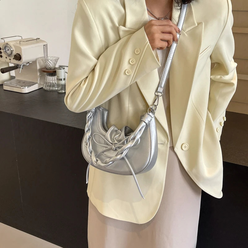 LEFTSIDE Cute Bow Tie Underarm Bag with Rope Handle Shoulder Bags for Women Female Trend Small Crossbody Bag Lady Handbags 240731