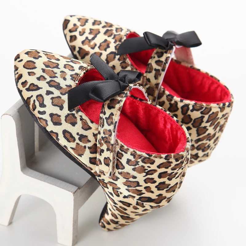 Classic and fashionable newborn baby shoes anti slip cloth shoes girls high heels elegant and casual princess shoes X250409