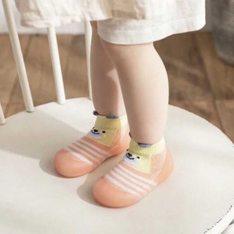 Animal pattern baby floor socks anti slip silicone soles cute cartoon childrens shoes breathable and casual cotton baby boys and girls shoes X250409