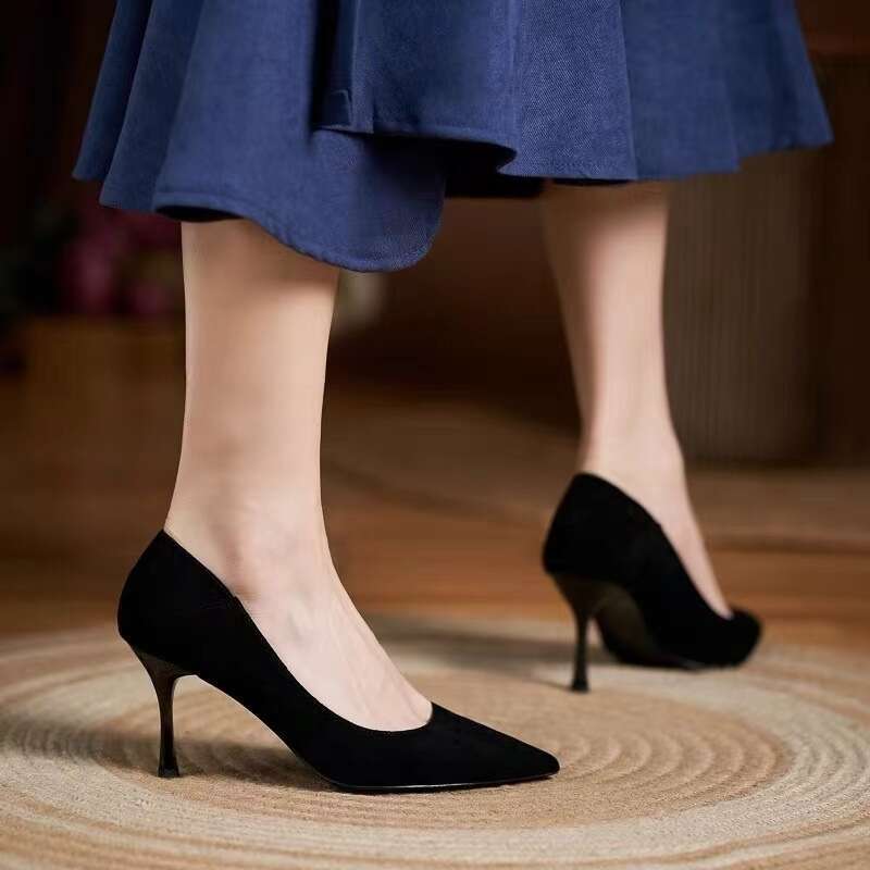 2024S 2024 New Fine Suede Professional Work Women's Students Ceremonial High Heels New Female Pointed Head Middle Heel Single Shoes Black