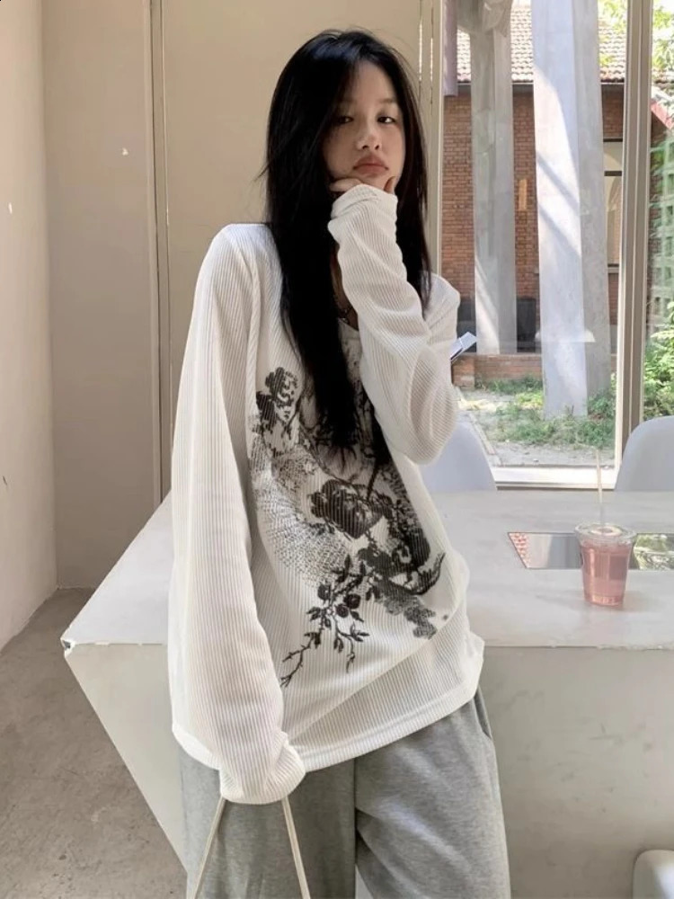 T Shirts Long Sleeve Print Aesthetics Spring Autumn Tops for Women Casual Loose All Match Y2k Harajuku Vintage Clothing 240806