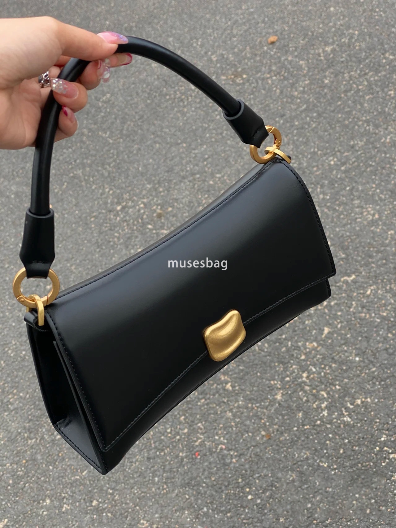 Black underarm bag women's new high-end texture niche design single shoulder retro carrying small square bag crossbody bag