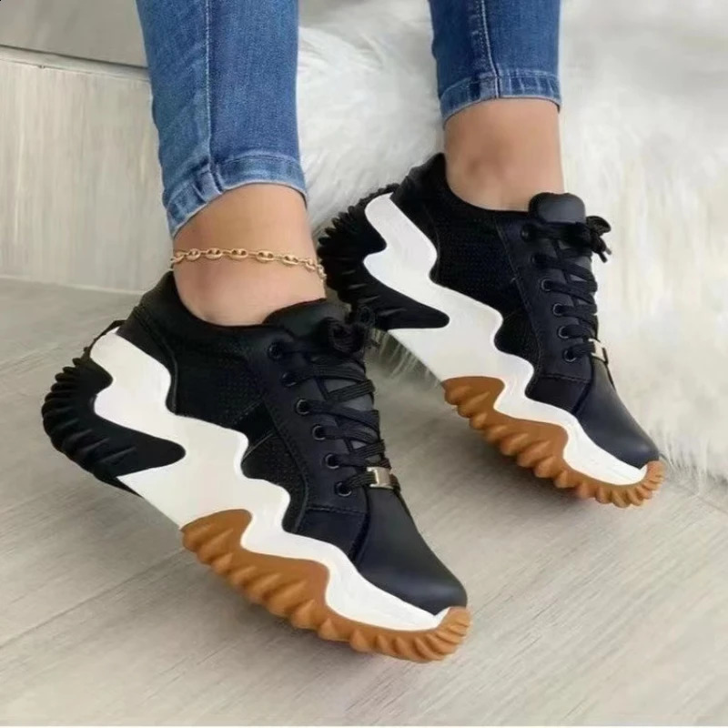 Fashion Tennis High Top Canvas Shoe Sneakers Women Lace-Up Breathable Running Autumn Girls Platform Vulcanized Shoes 240612