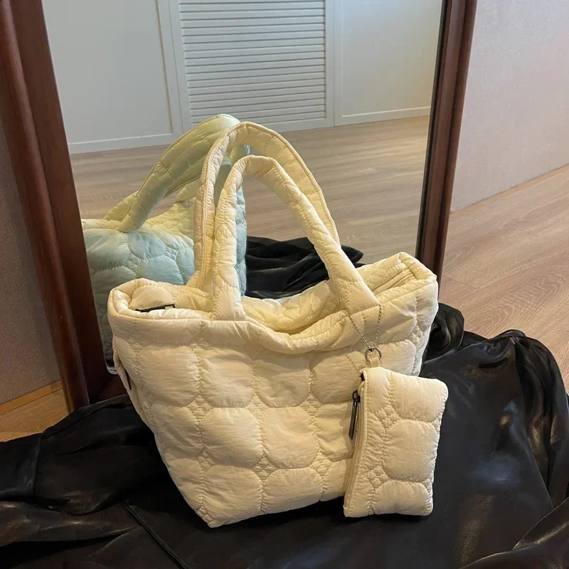 Fashion Quilted Embroidery Thread Handbag Lightweight Puffy TopHandle Bag Large Capacity Ladies Small Totes with Mini Purse 240731
