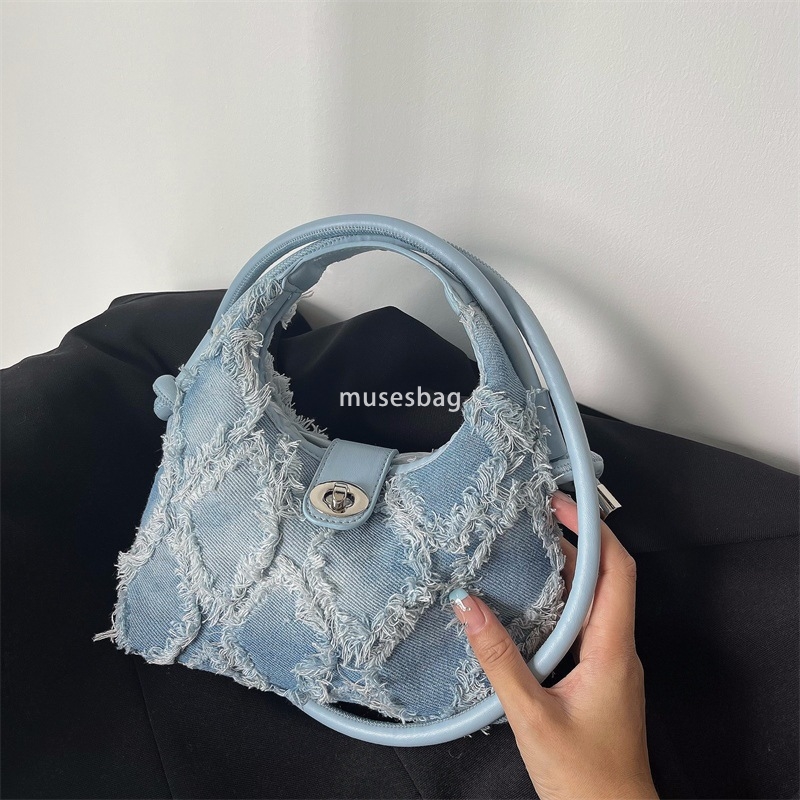 Retro denim bag woman new niche design sense fringe crossbody bag fashion simple single shoulder bag tide
