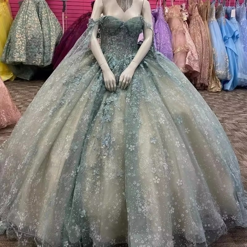 Luxury Light Green Quinceanera Dress Ball Gown Sweet 16 Girls Beading Appliques Lace Tull With Cape Birthday Party Prom Dresses 15
