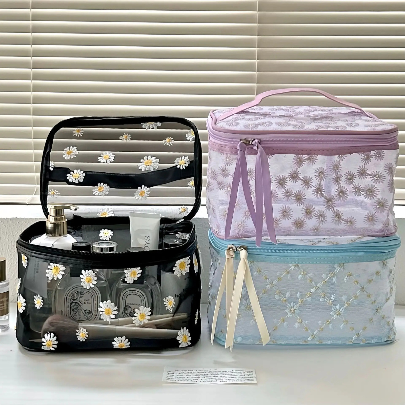 Floral Embroidery Makeup Bag Zipper Large Mesh Makeup Bag Womens Travel Makeup Bag 241031