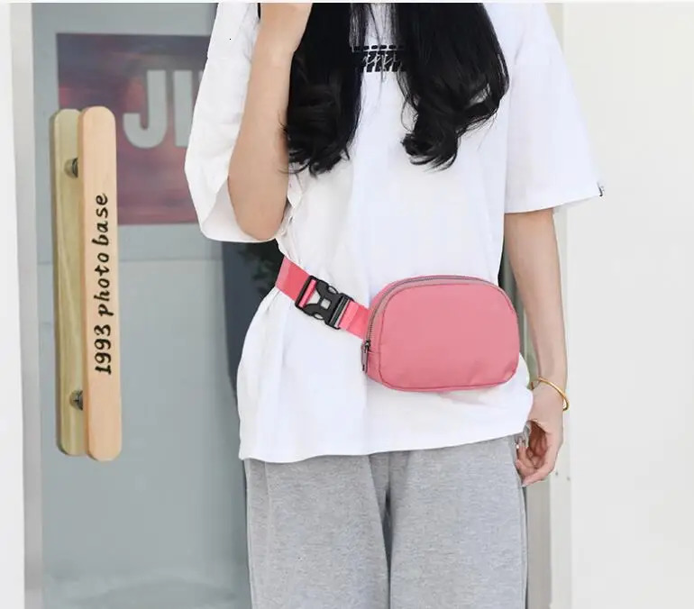 Womens waist bag cross body bag fashion running phone storage bag 241031
