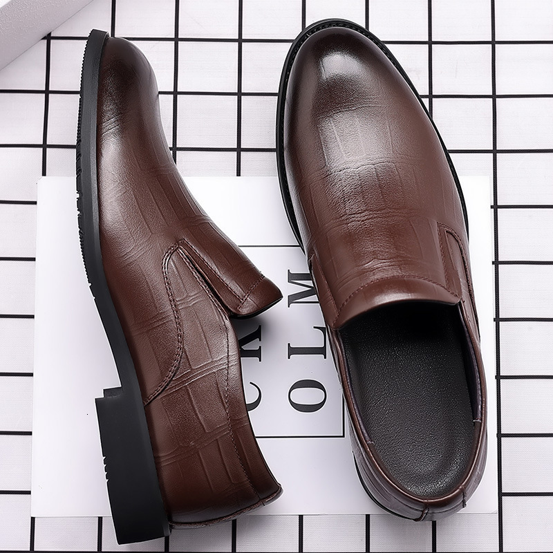 Mens genuine leather business casual leather shoes mens top layer cowhide formal wear inner height increasing mens shoes one foot kick 240605