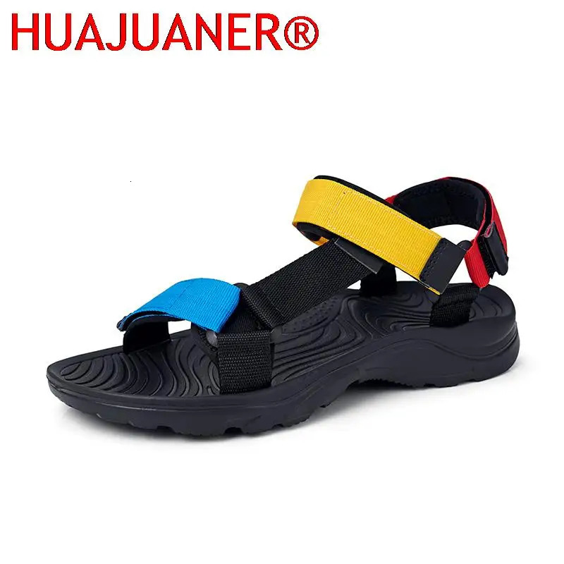 2025 new Fashion Outdoor Lightweight EVA Sole Breathable Sandy Beach Men Sandals Garden Shoes Summer High Quality Clogs Big Size 240322
