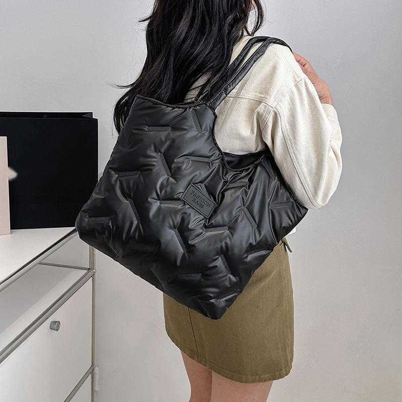 CMM Autumn and Winter New Large Capacity Cotton Jacket Bag Short Distance Travel Down Bag Outdoor Single Shoulder Hand Held Tote Bag