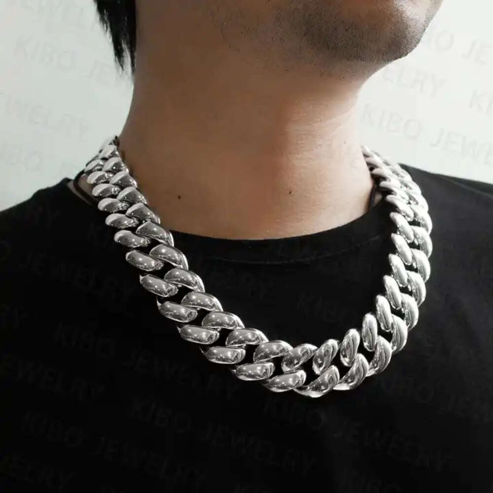 Hip Hop Men Jewelry Iced Out Moissanite Lock Clasp 26mm 925 Sterling Silver Miami Cuban Link Chain