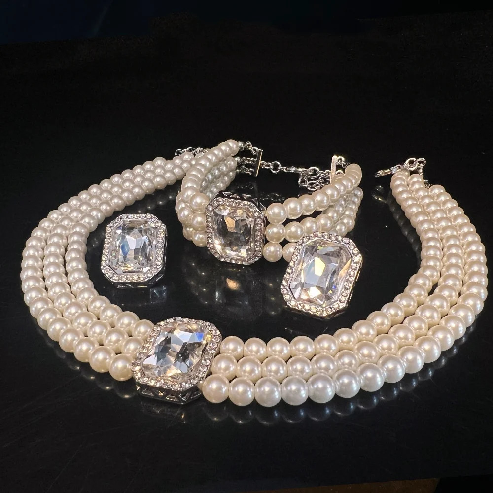 Medieval jewelry set with three layers of diamonds Swaro pearls European and American cross-border collage chain high-end bracelet 241031