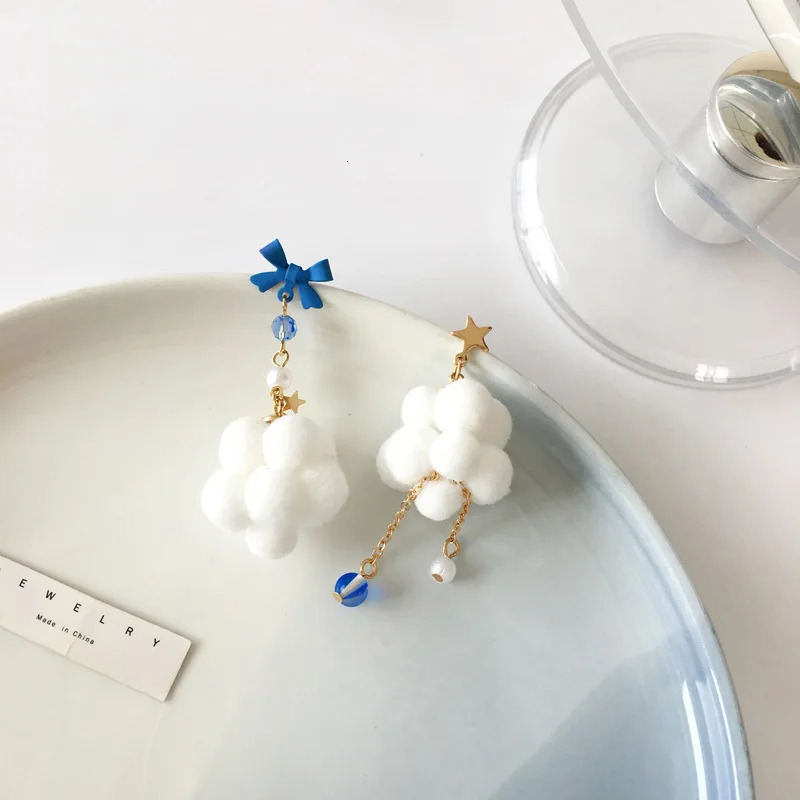 Korean Style Trend Earrings Creative Retro Cloud Lightning Asymmetric Dangle Earring Girl Wedding Party Sweet Jewelry Gifts 241031
