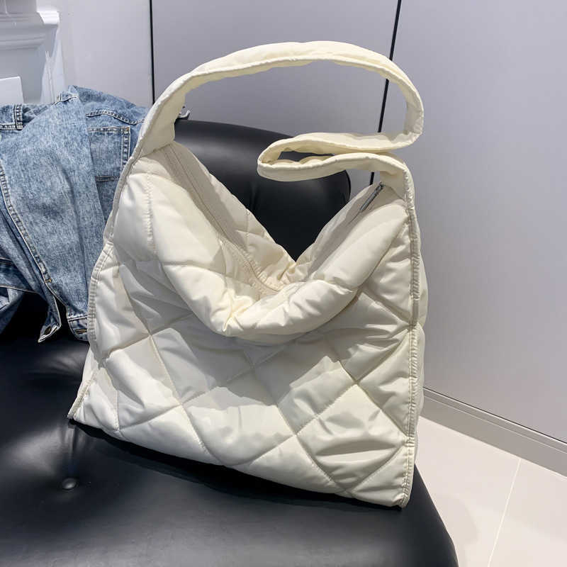 large capacity tote bag, fashionable diamond grid wide shoulder strap down cotton jacket bag, casual single shoulder crossbody bag women 241015