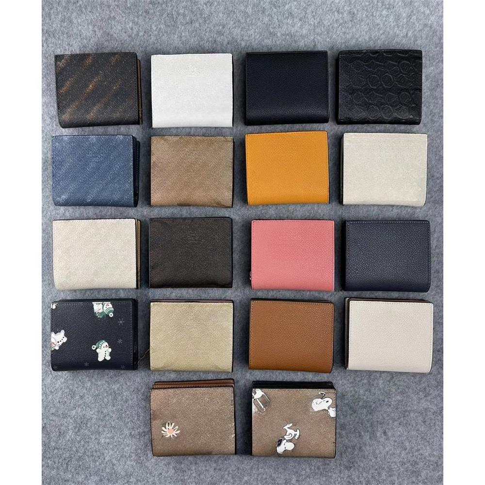 Designer Ladies Handheld Portable Zipper Short Business Multifunctional Clip Wrist Wallet Coin Purse