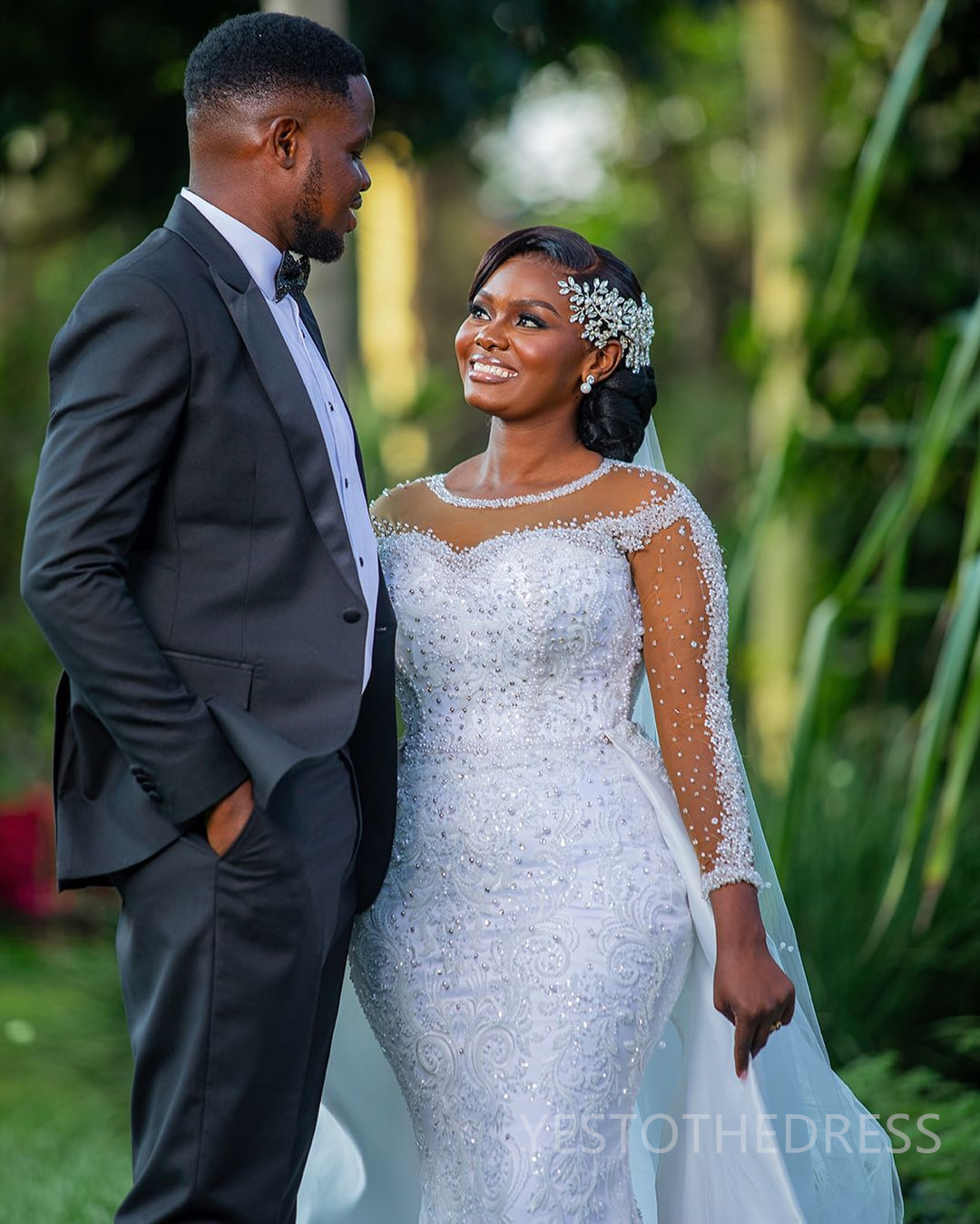 2024 Plus Size African Mermaid Wedding Dress Detachable Train Bridal Gowns For Bride Illusion Sheer Neck Long Sleeves Beaded Lace Wedding Gowns For Bl