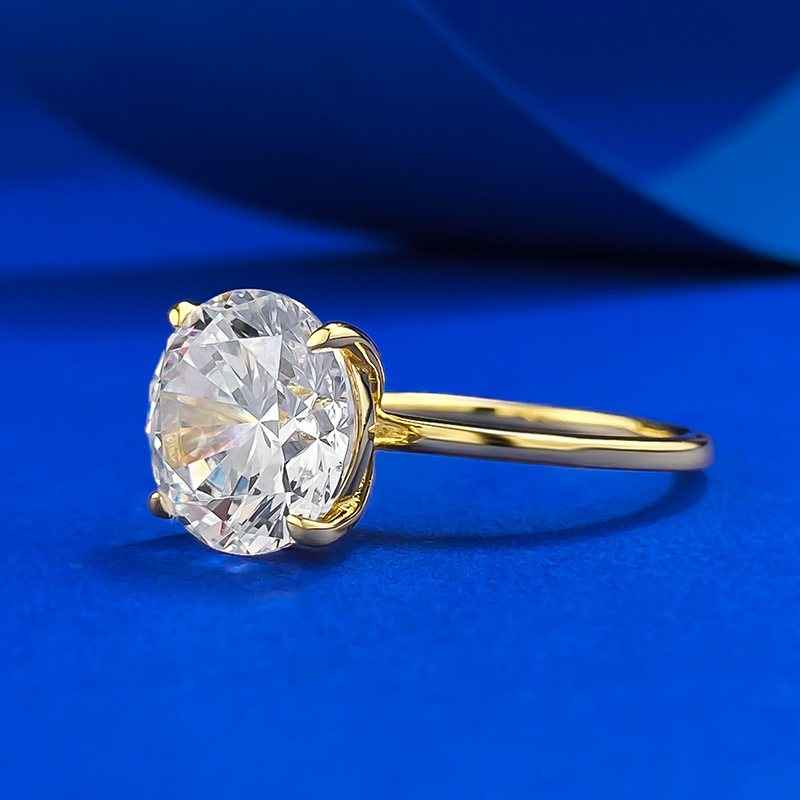 Large 10mm Moissanite Dia Ring in Sterg Sier - Perfect Wedding Band