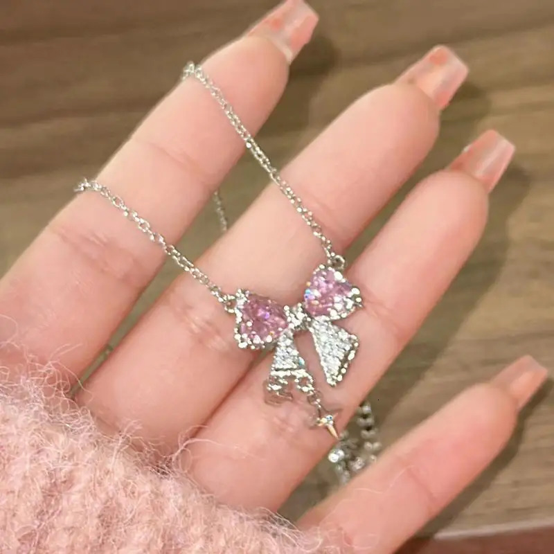 Korea n Bowknot Pink Zircon Cross Pendant Necklaces Fashion Temperament Clavicle Chain for Women Trendy Party Jewelry 241031