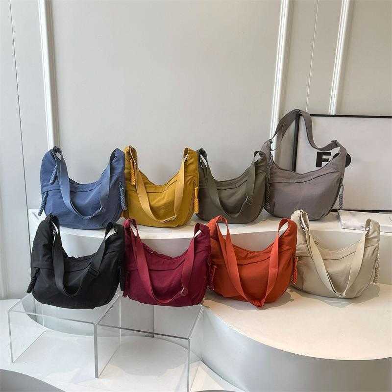 Shoulder Bags Fashion Cloth Bag For Female Students Shoulder Bag Nylon Cloth Crossbody Bag Large Capacity Shoulder Bag Travel Dumpling Bag 241015