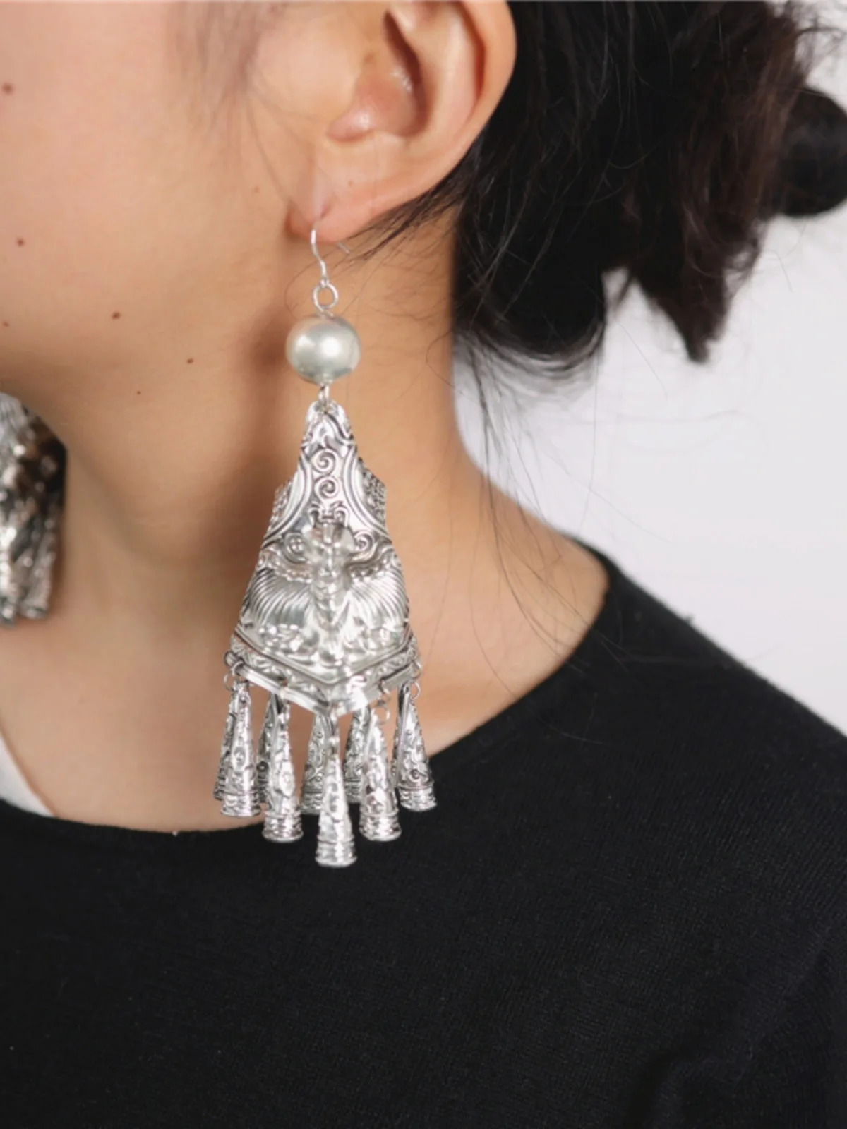 Pendant Perforated Jewelry Horn Shaped tassel Earrings Womens Accessories Silver Earrings Fashion Party Earrings 241031