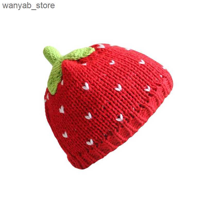 Wide Brim Hats Bucket Hats Sweet Strawberry Hat Handmade Knitted Beanie Caps Girl Adult Cute Casual Red Fruit Skull Pullover Cap L240910