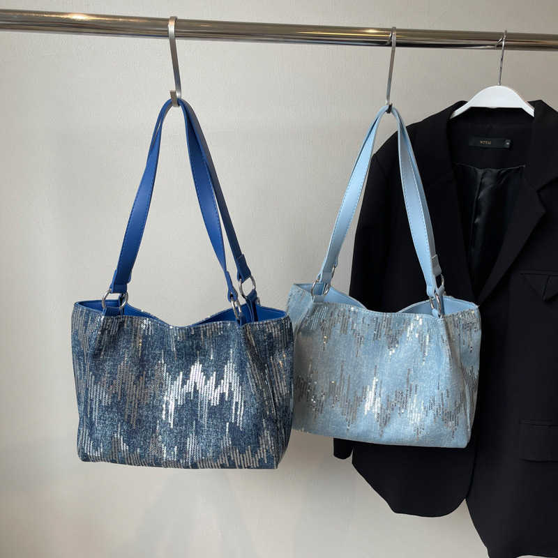 CMM Womens Large Capacity Sequined Hand Held Commuting Tote Bag New Fashion Niche Design Autumn and Winter Bag
